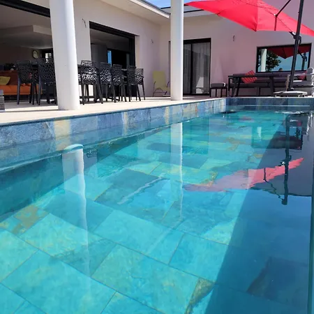 빌라 Maison Contemporaine 님